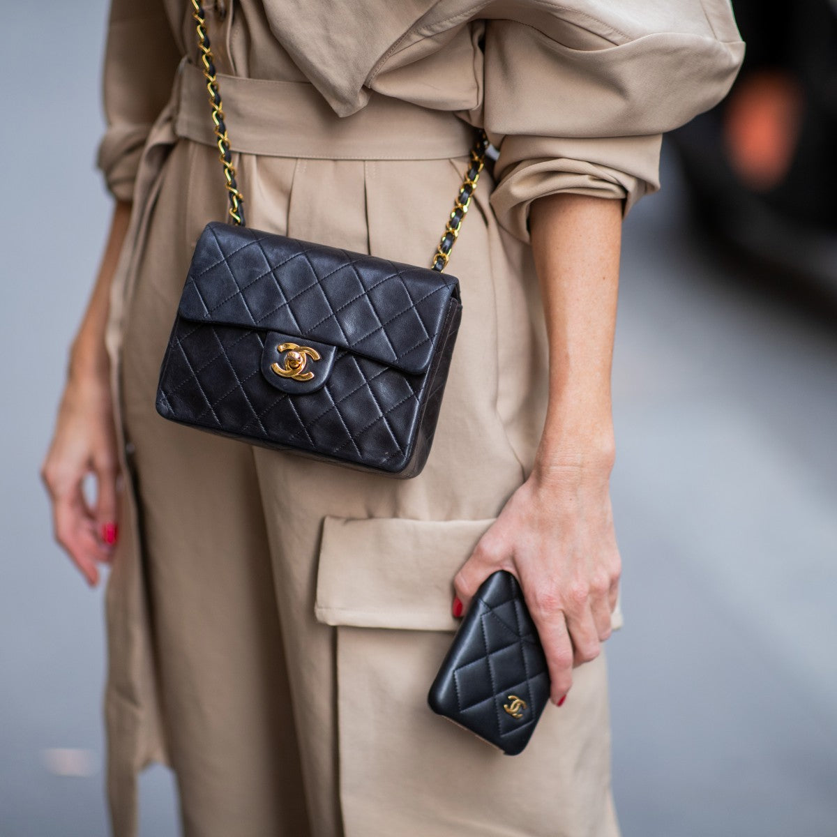 Konsultere Indtil nu Gætte Vintage Chanel vs. New - Why Vintage Chanel is Having a Moment – Sellier