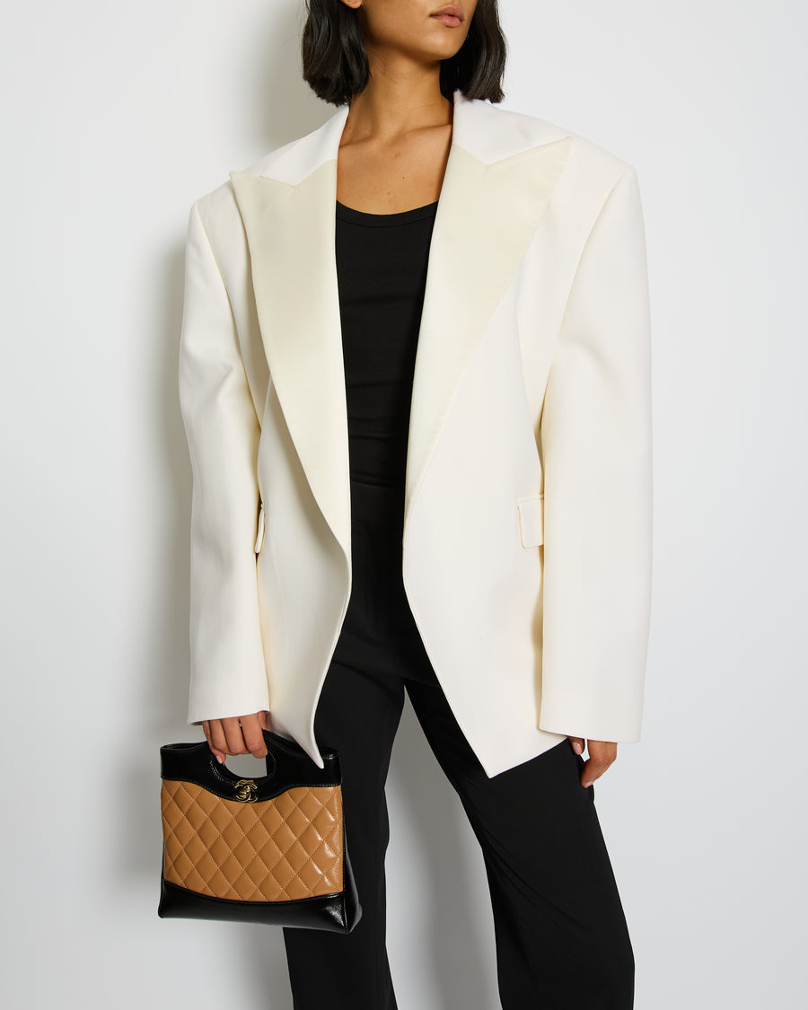 Magda Butrym Cream Satin Oversized Blazer Jacket with Padded Shoulders Size FR 34 (UK 6) RRP £2,070