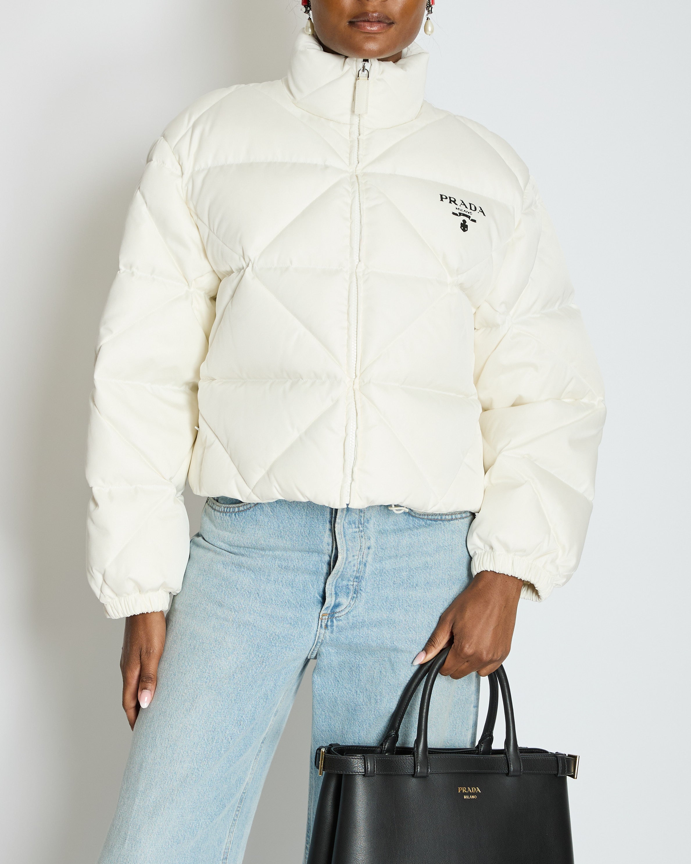 定価30万円　2024年現行　PRADA クロップド　ジャケット　ホワイト　白 定価30万円2024年現行PRADA クロップドジャケットホワイト白