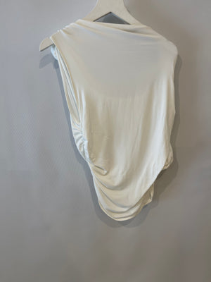 Magda Butrym White One Shoulder Top with Rose Appliqué Details Size FR 36 (UK 8) RRP £695