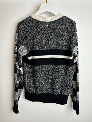 Chanel Black No5 Round Neck Cashmere Jumper with CC Detail Size FR 36 (UK 8)