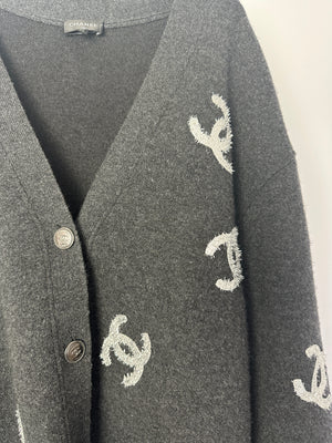 Chanel 22A Grey Cashmere Cardigan with Silver CC Logo Detail FR 44 (UK 16)