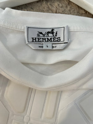 Hermès Menswear White T-Shirt with Abstract Textured Print Detail Size L