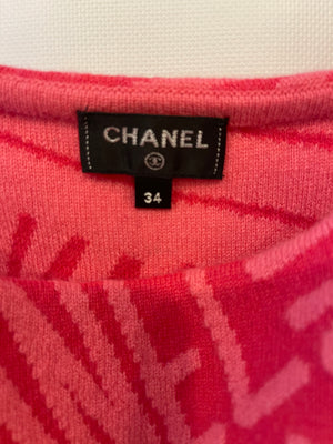 Chanel 21N Hot Pink Cashmere Cropped Top with Logo Details Size FR 34 (UK 6)