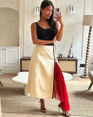 Gucci Cream Midi Skirt with Zip Detail and Red Underlay Detail Size IT 38 (UK 6)