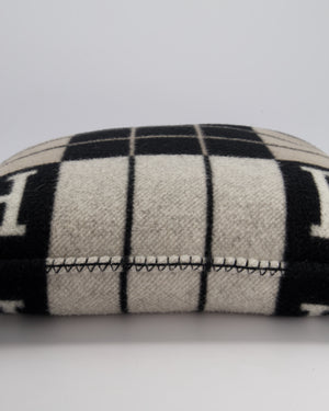 Hermès Avalon III Small Pillow in Écru, Gris Foncé RRP £650