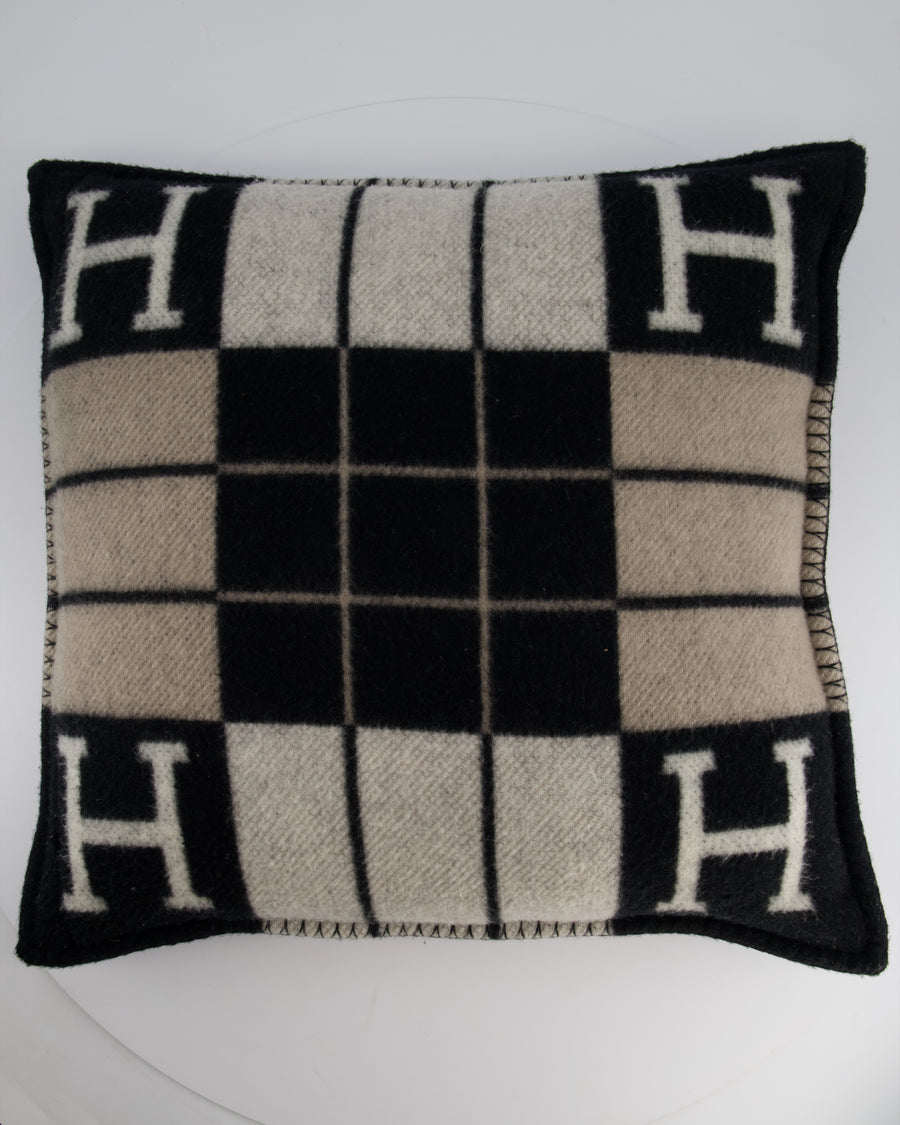Hermès Avalon III Small Pillow in Écru, Gris Foncé RRP £650