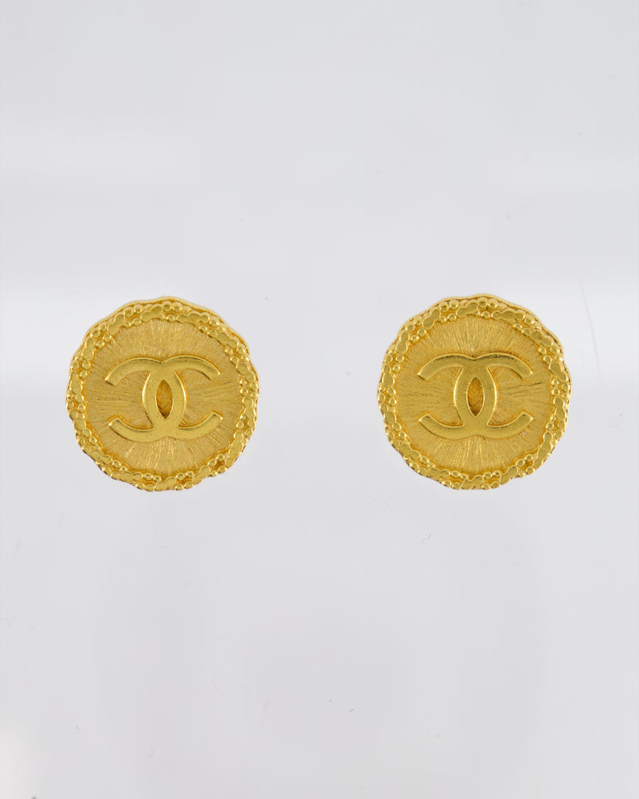 *HOT* Chanel Vintage Gold Round CC Logo Earrings