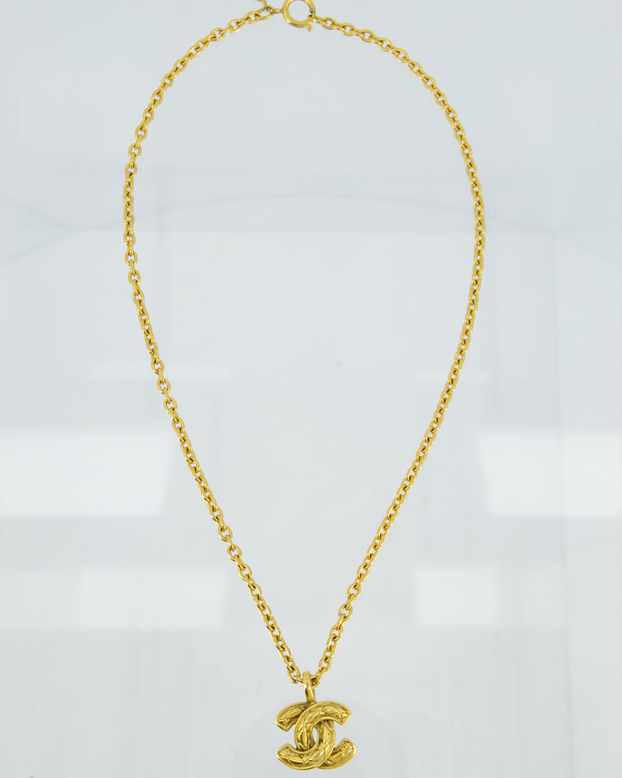 Chanel Vintage CC Matelasse Logo Pendant Necklace in 24k Gold Plating