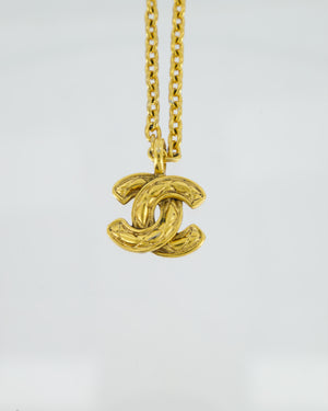 Chanel Vintage CC Matelasse Logo Pendant Necklace in 24k Gold Plating