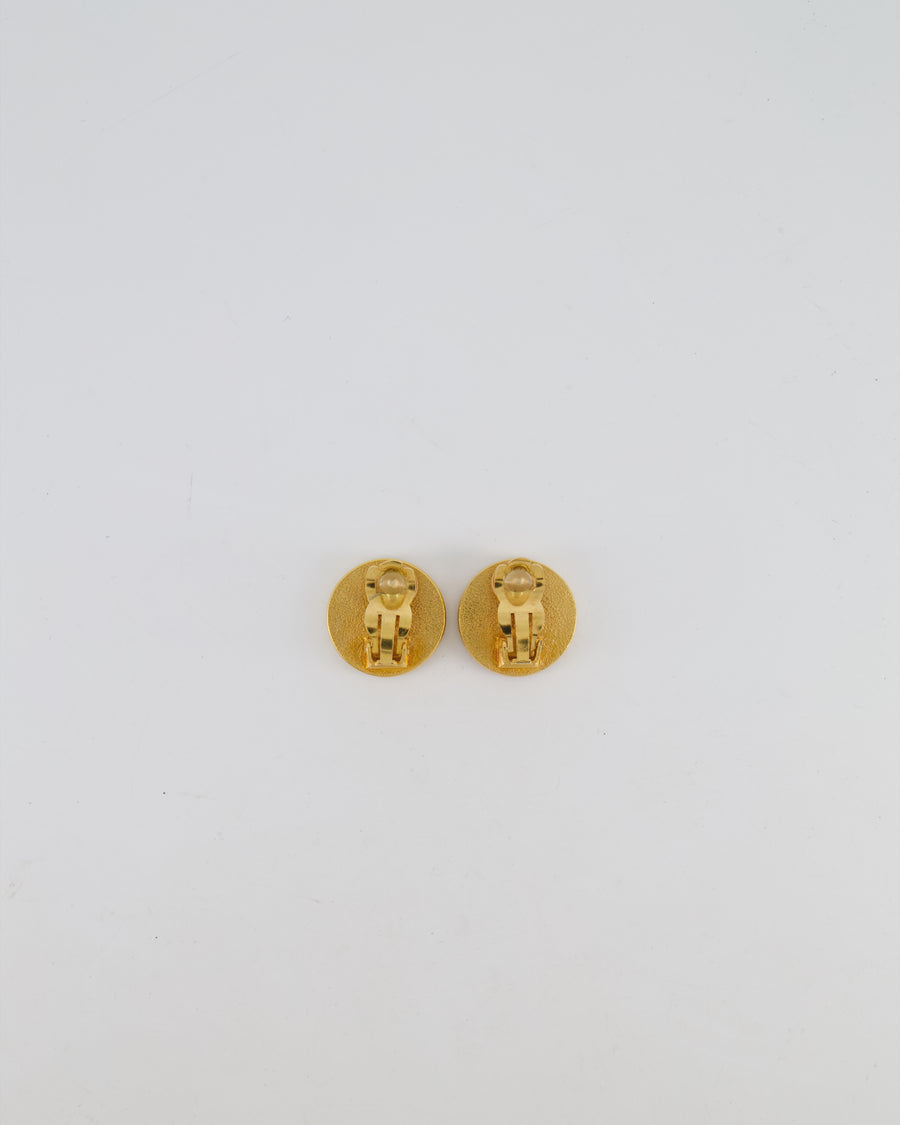 Chanel 96A Vintage Gold Twisted and Black Small Round Clip-On Earrings with CC Logo