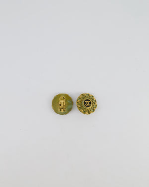 Chanel 94A Vintage CC Brushed Gold Matelasse Round Small Clip-On Earrings with Black Detailing