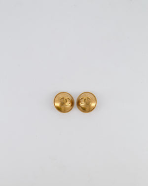 Chanel 94A Vintage Dark Gold Round Clip-On Earrings with Gold CC Logo
