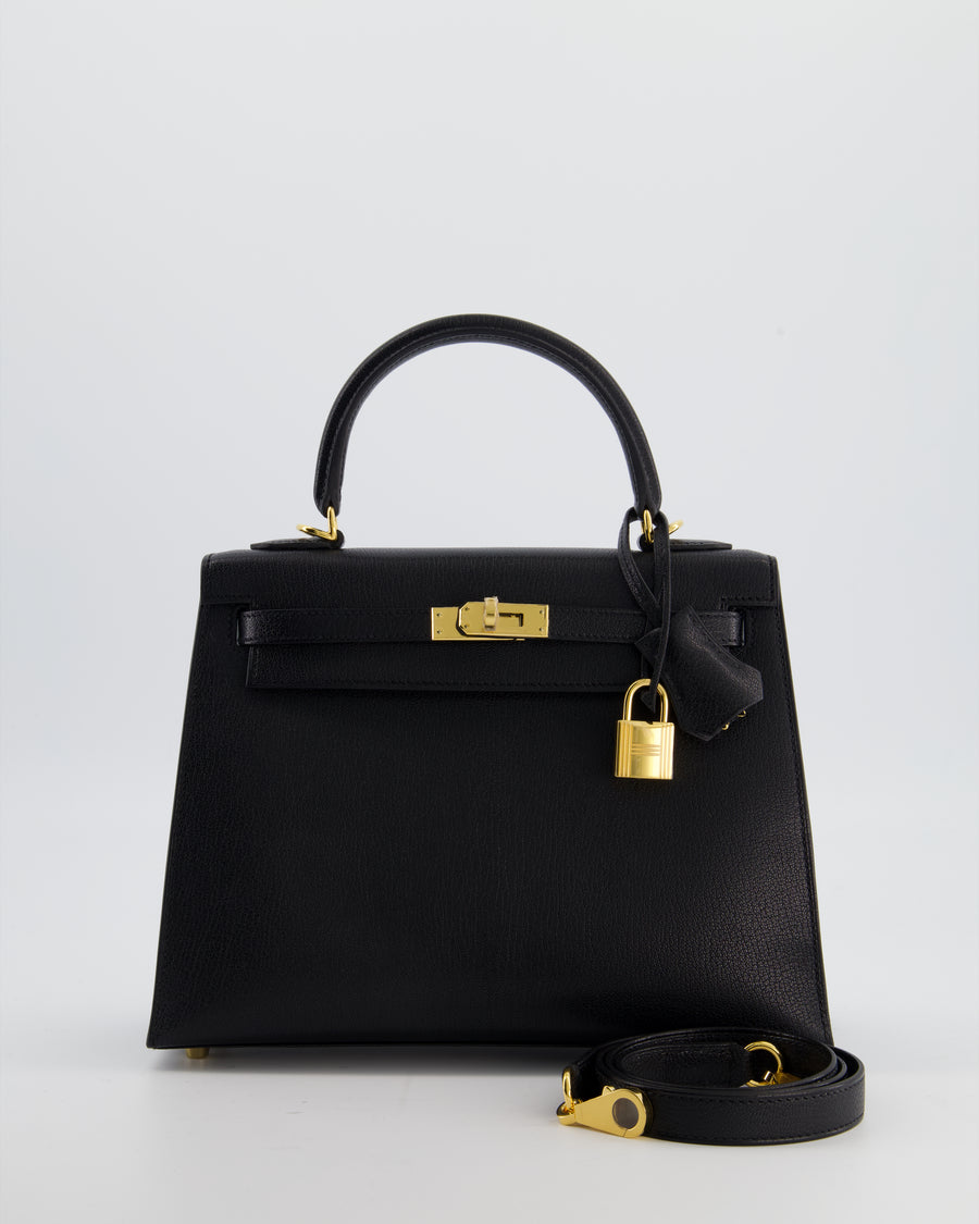 *SUPER RARE* Hermès Kelly 25 Sellier Bag in Noir Chèvre Chamkila Leather with Gold Hardware