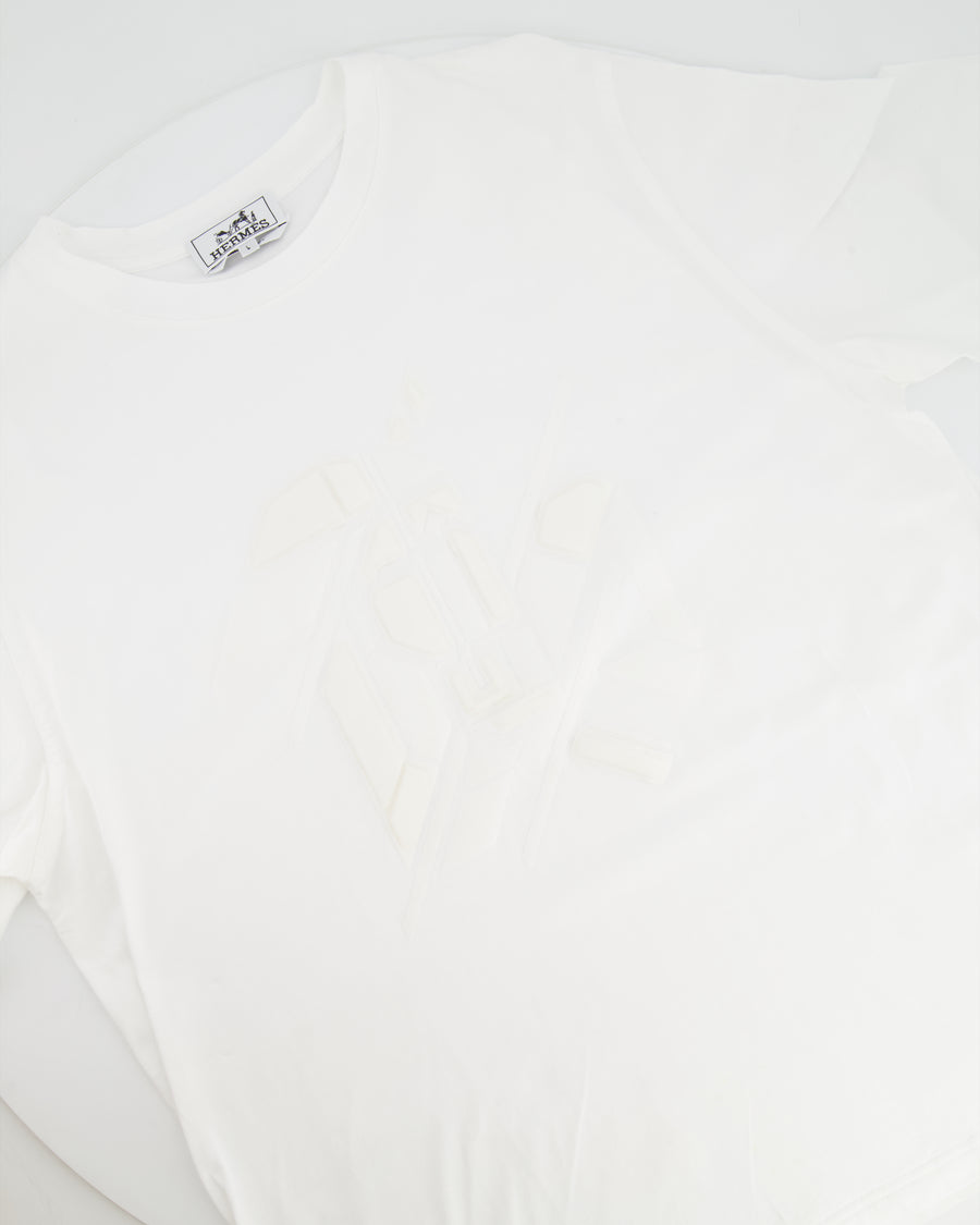 Hermès Menswear White T-Shirt with Abstract Textured Print Detail Size L