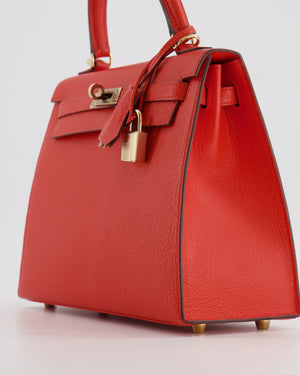 Hermès HSS Kelly 25 Verso Sellier Bag in Capucine Chèvre Mysore Leather and Gold Interior with Permabrass Hardware