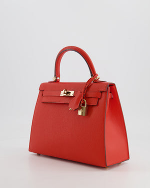 Hermès HSS Kelly 25 Verso Sellier Bag in Capucine Chèvre Mysore Leather and Gold Interior with Permabrass Hardware