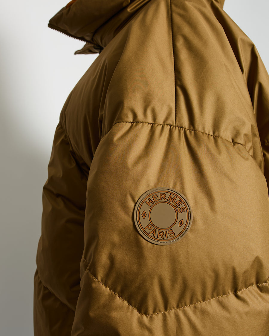 Hermès Khaki, Brown Reversible Puffer Jacket with Patch Logo Detail Size FR 38 UK 10