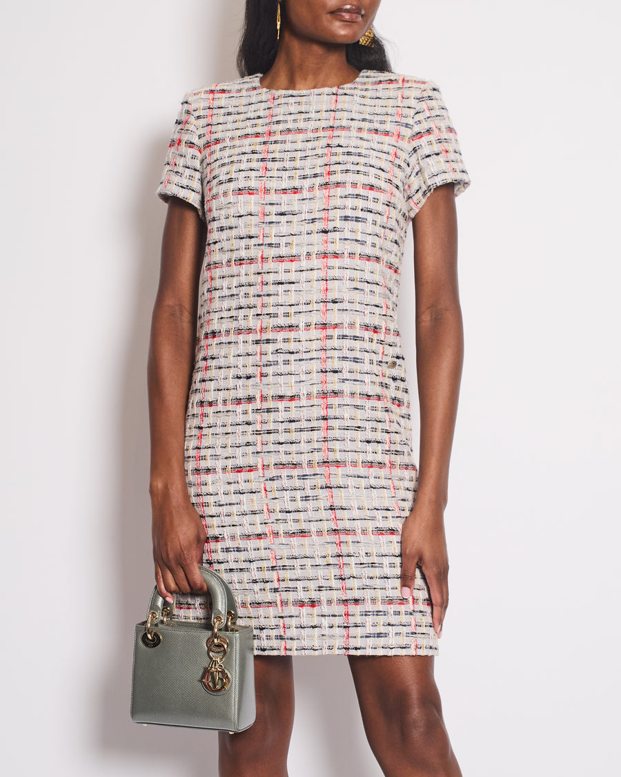 Chanel 18/P Grey Tweed Short Sleeve Midi Dress with CC Logo Button Detail Size FR 36 (UK 8)