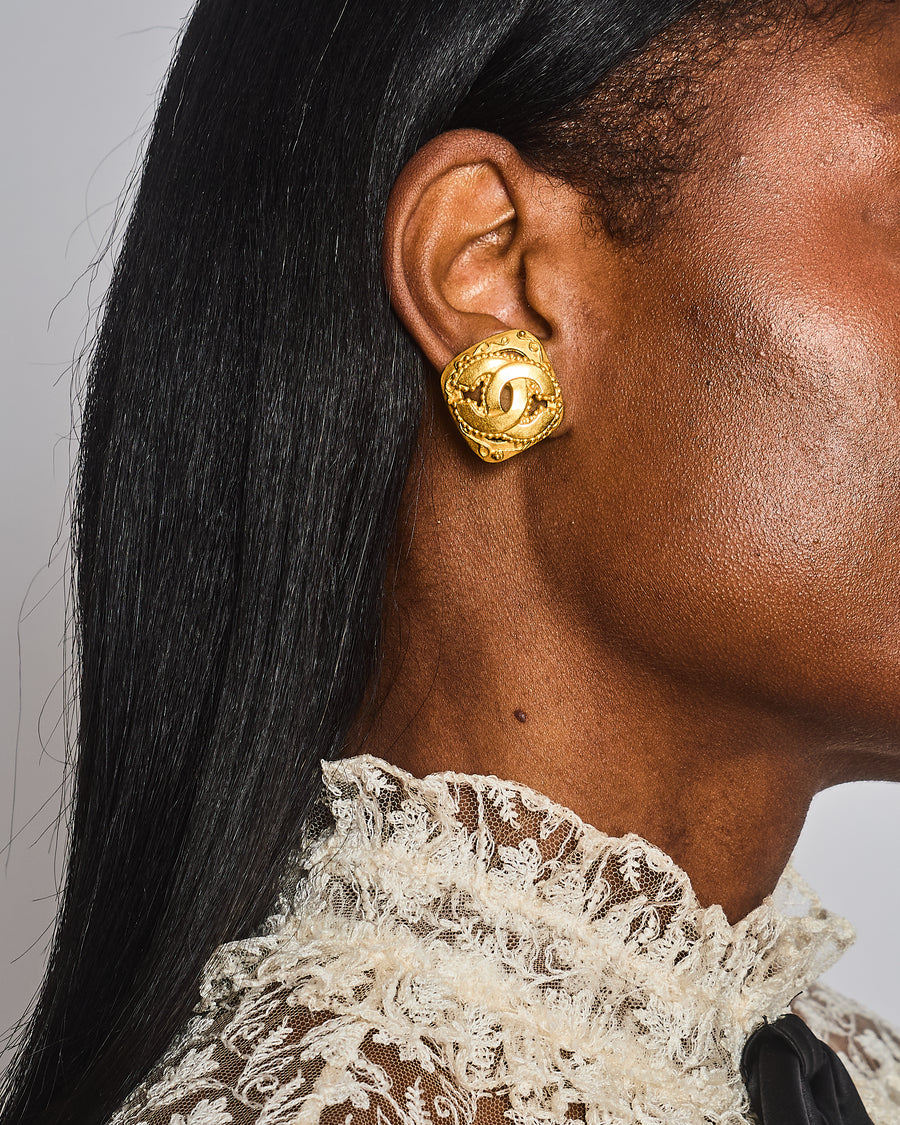 Chanel Vintage 96A Brushed Gold Rhombus Shaped Clip On Earrings with Beaded Detail and CC Logo