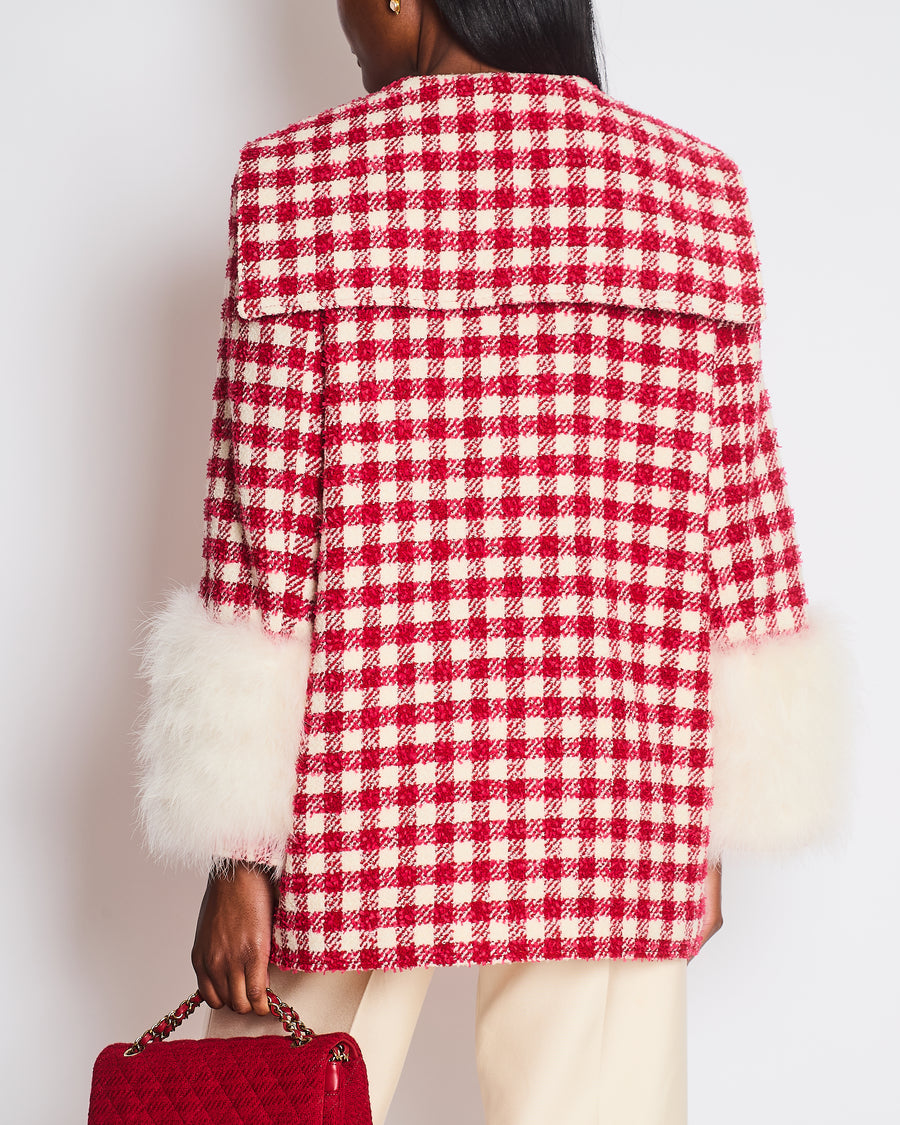Gucci Red & Cream Houndstooth Long Blazer Jacket with White Fur Sleeve Details & GG Gold Buttons Size IT 42 (UK 10)