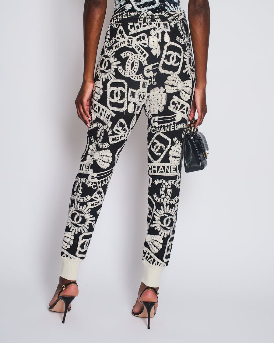 Chanel 23/N Coco Neige Black & White Jogging Pants with Logo Pattern & Crystal CC Detail Size FR 36 (UK 8)