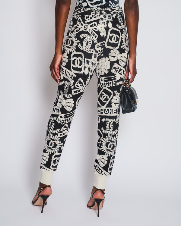 Chanel 23/N Coco Neige Black & White Jogging Pants with Logo Pattern & Crystal CC Detail Size FR 36 (UK 8)