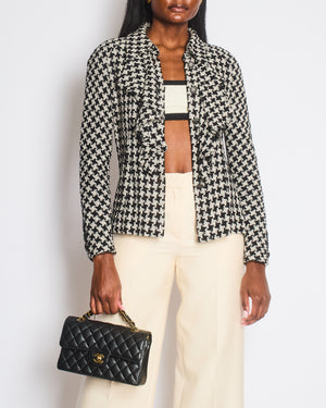 Chanel 09/P Black and White Houndstooth Tweed Jacket with CC Logo Buttons Size FR 36 (UK 8)