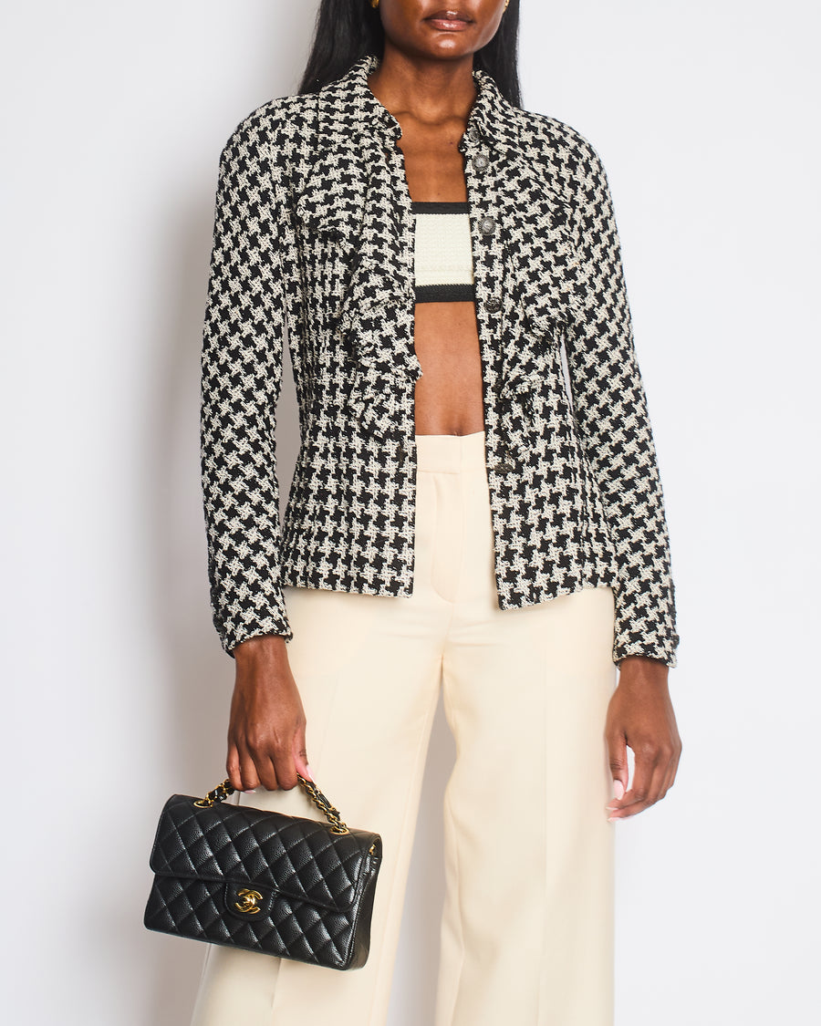 Chanel 09/P Black and White Houndstooth Tweed Jacket with CC Logo Buttons Size FR 36 (UK 8)
