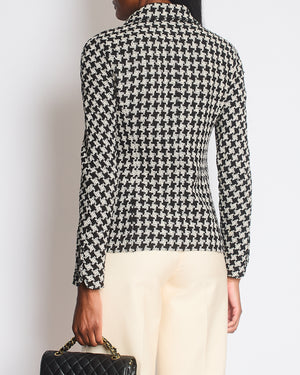 Chanel 09/P Black and White Houndstooth Tweed Jacket with CC Logo Buttons Size FR 36 (UK 8)