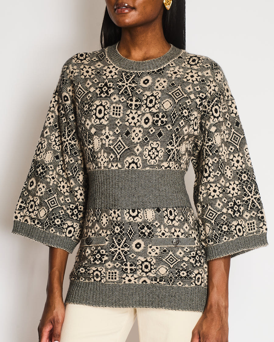 Chanel Fall 2011 Black and Cream Cashmere Abstract Print Top with Silver Textured CC Logo Buttons Size FR 36 (UK 8)