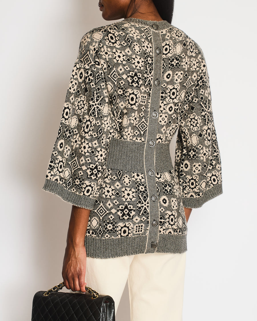 Chanel Fall 2011 Black and Cream Cashmere Abstract Print Top with Silver Textured CC Logo Buttons Size FR 36 (UK 8)