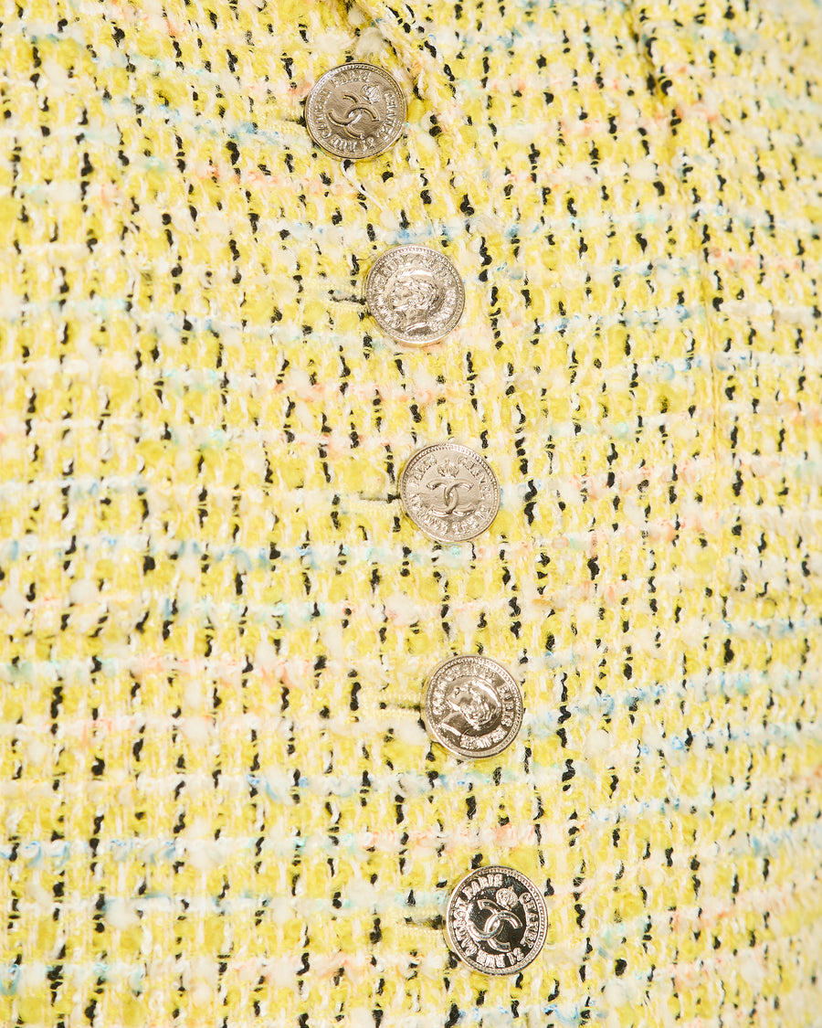 Chanel Vintage 96P Yellow and Multi-Colour Tweed Jacket with Silver Polished CC Logo Buttons and Front Pocket Details Size FR 38 (UK 10)