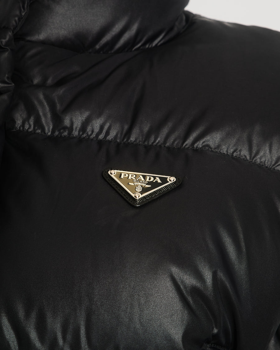 Prada Black Mat Re-Nylon Cropped Puffer Jacket with Detachable Sleeves IT 38 (UK 6) RRP £1840