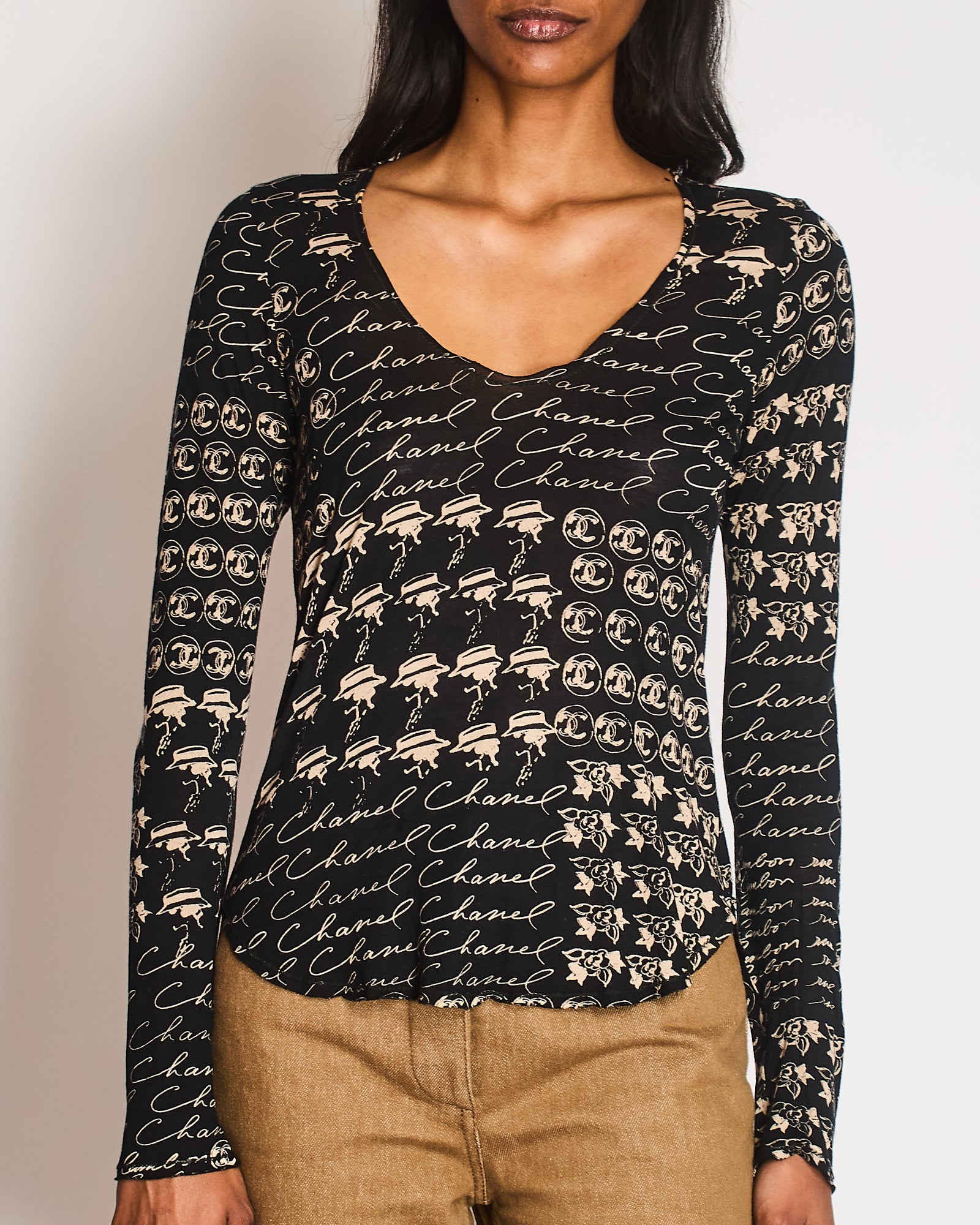 Chanel 06/C Black V-Neck Long Sleeve Top with CC Logo Detail Size