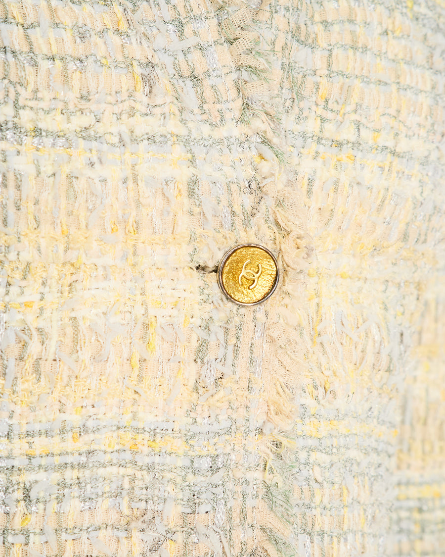 Chanel 05P Vintage Beige, Light Blue and Pastel Yellow Tweed Jacket with Gold and Silver CC Logo Buttons Size FR 36 (UK 8)