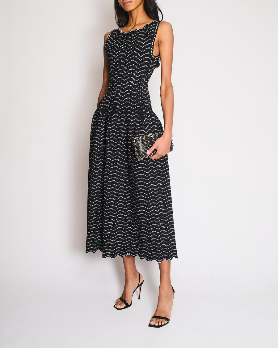 Alaia Black and White Flare Knit Dress with Scalloped Edge Trim Size FR 38 (UK 10)