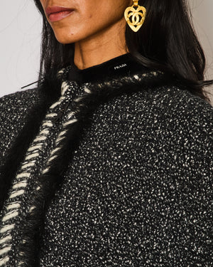 Chanel Fall 2010 Collection Black and White Cashmere Knit Cape with Fur Trimmings Size FR 40 (UK 12)