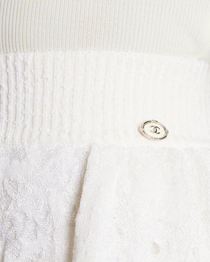 Chanel White Crochet Mini Skirt with Ribbed Waistband and Silver Mirror CC Logo Button Detail Size FR 34 (UK 6)