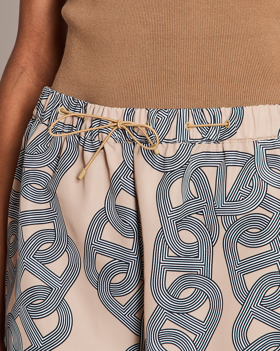 Hermès Beige Mini Shorts with Chain Lock Detail Size FR 40 (UK 12)