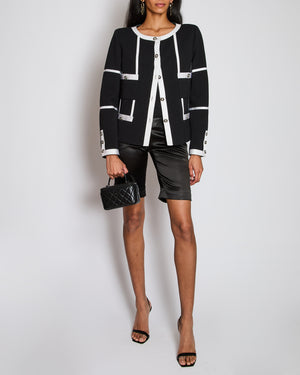 Chanel 20/A Black Métiers d’art Collarless Button Down Jacket Size FR 44 (UK 16)
