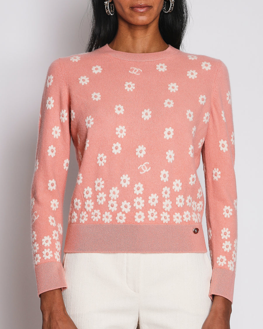 Chanel 22/P Coral Pink Cashmere Jumper with Daisy and CC Logo Pattern Size FR 36 (UK 8)