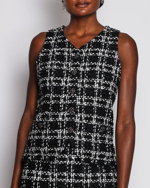 Chanel 22/K Black Sequin Gilet with Matching Skirt Set FR 38/40 (UK 10/12)