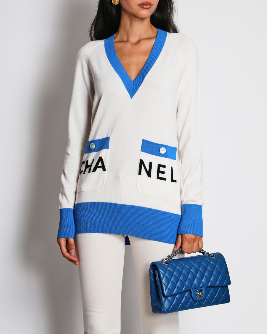 Chanel 19/S Ivory V-Neck CHANEL Logo Jumper with Blue Piping Detail Size FR 34 (UK 6)