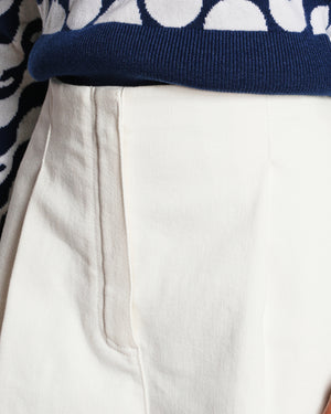 Fendi Ivory High-Waist Pleated Shorts with Logo and Pocket Detail Size IT 42 (UK 10)