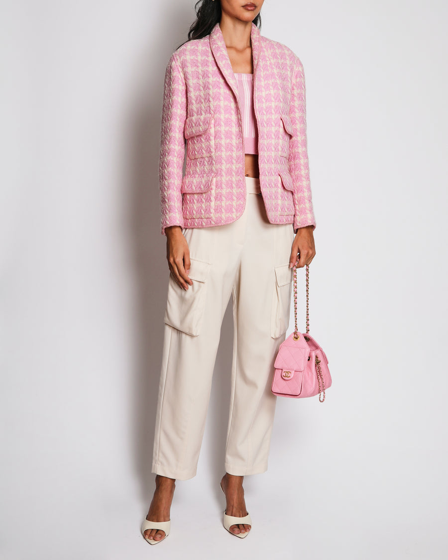 Chanel Spring 1996 Vintage Pink and Cream Tweed Jacket with Front Pocket Details and Pink CC Logo Buttons Size FR 38 (UK 10)