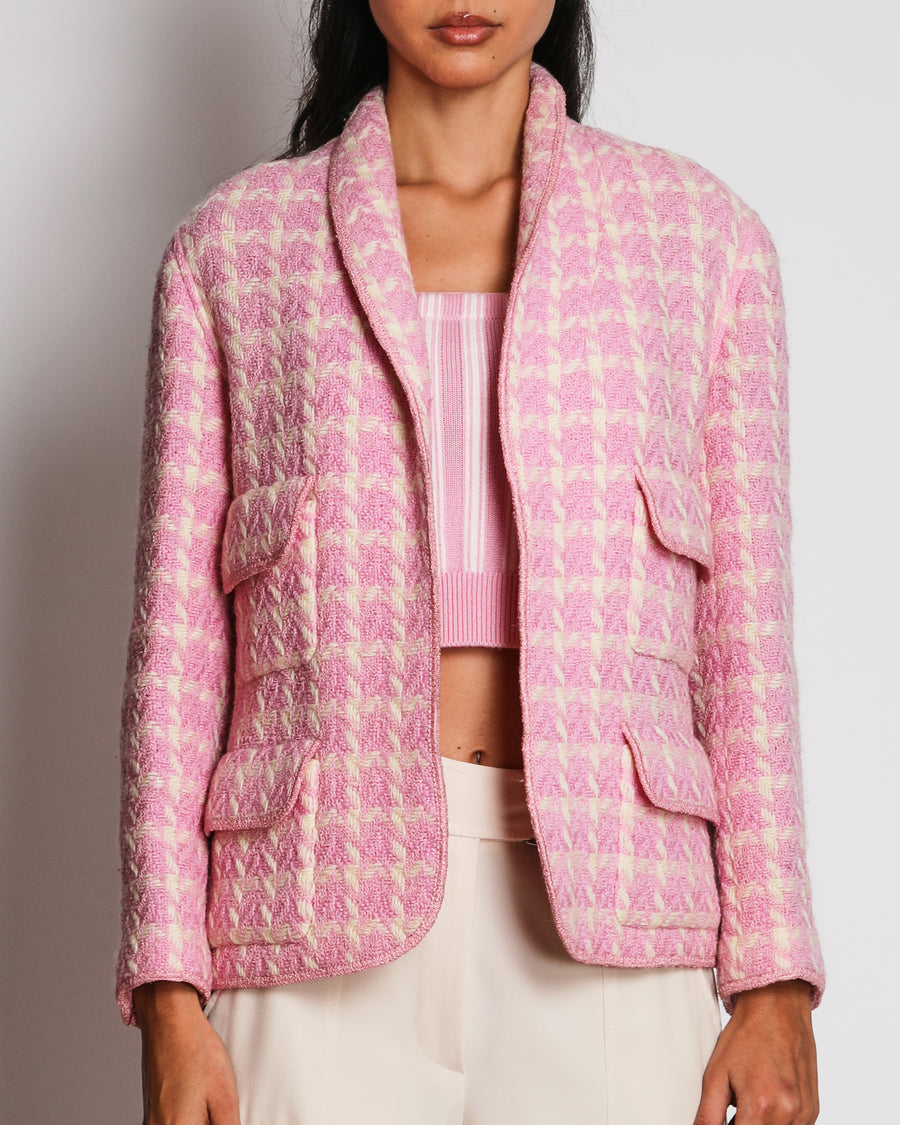 Chanel Spring 1996 Vintage Pink and Cream Tweed Jacket with Front Pocket Details and Pink CC Logo Buttons Size FR 38 (UK 10)