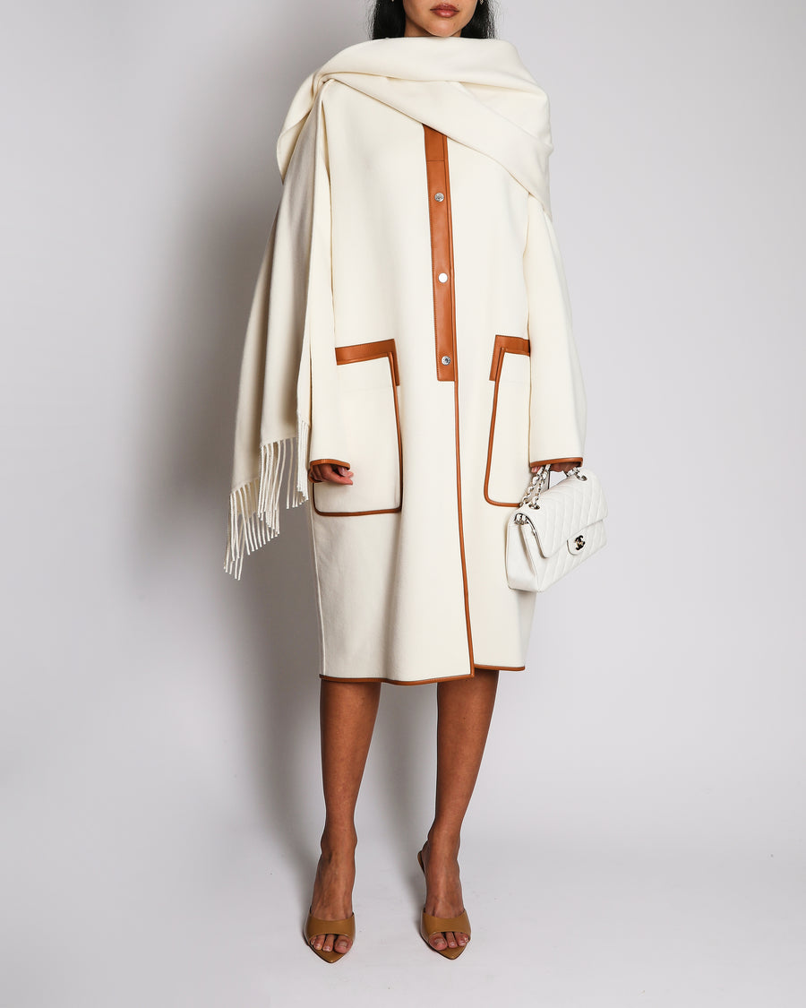 Hermès S22 Cream Cashmere & Lambskin Coat with Front Pockets Detail And Detachable Scarf Size 42 (UK 14)