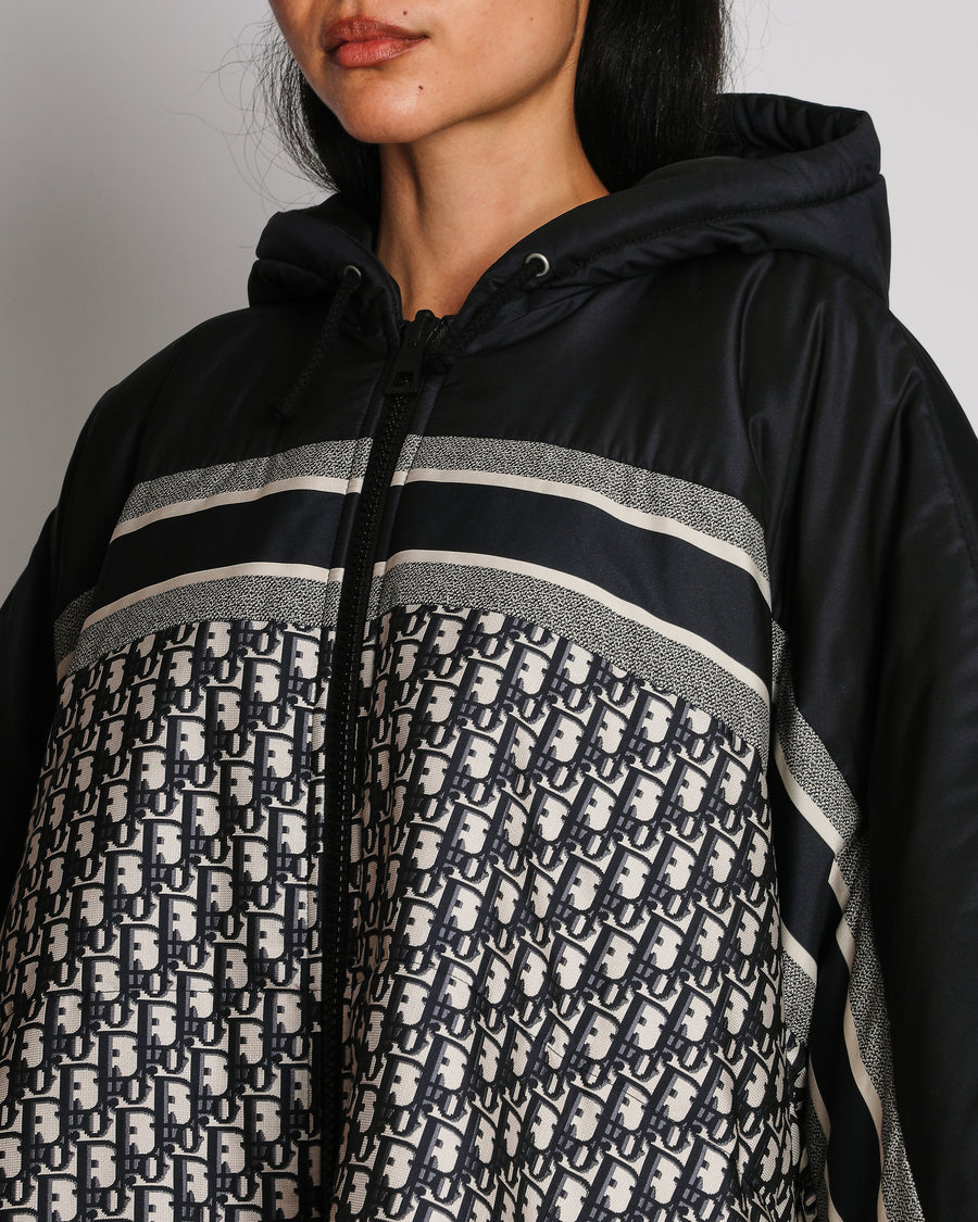 Christian Dior Navy And Oblique Reversible Poncho Size 44 (UK 16)