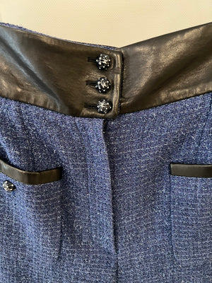 Chanel Cruise 2019 Blue Tweed Cropped Jacket and Trousers Set with CC Logo Buttons and Black Leather Trims Size FR 36/38 (UK 8/10)
